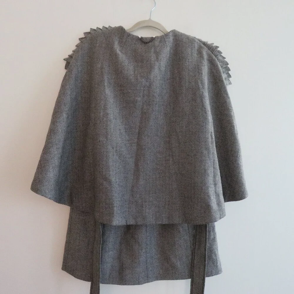 BANANA REPUBLIC X OLIVIA PALERMO Herringbone Ruffle Cape Academia Wool Blend XS - Picture 10 of 16